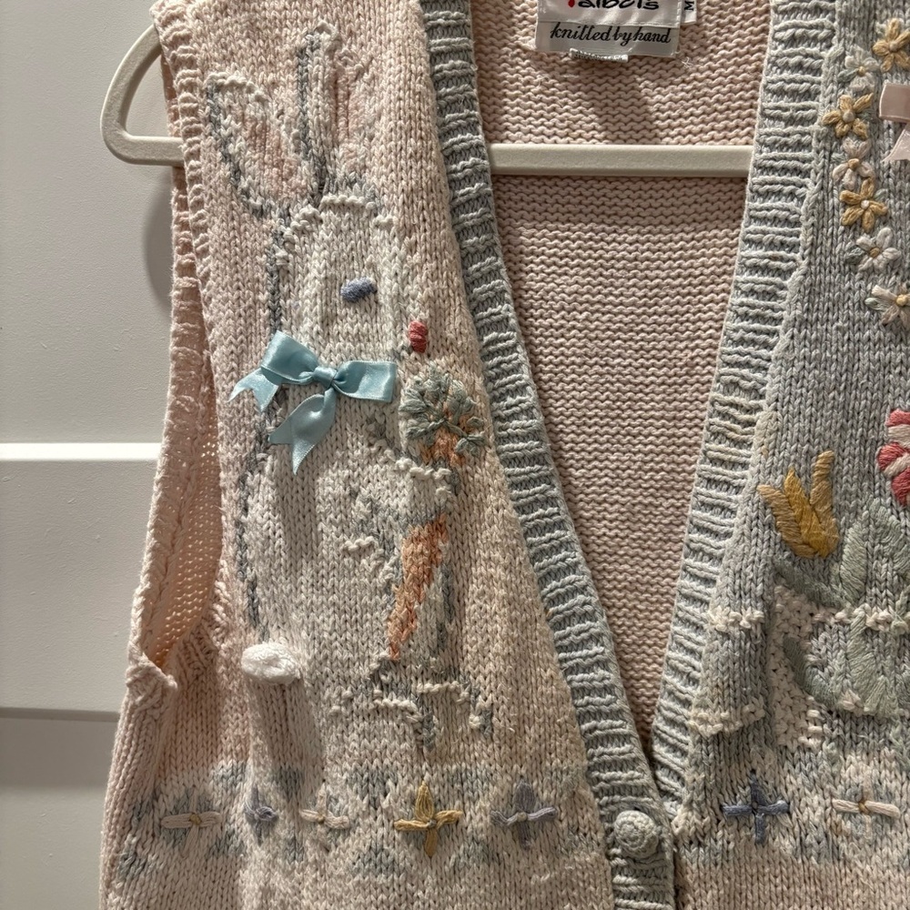 Talbots Vintage Easter Vest - Picture 3 of 8